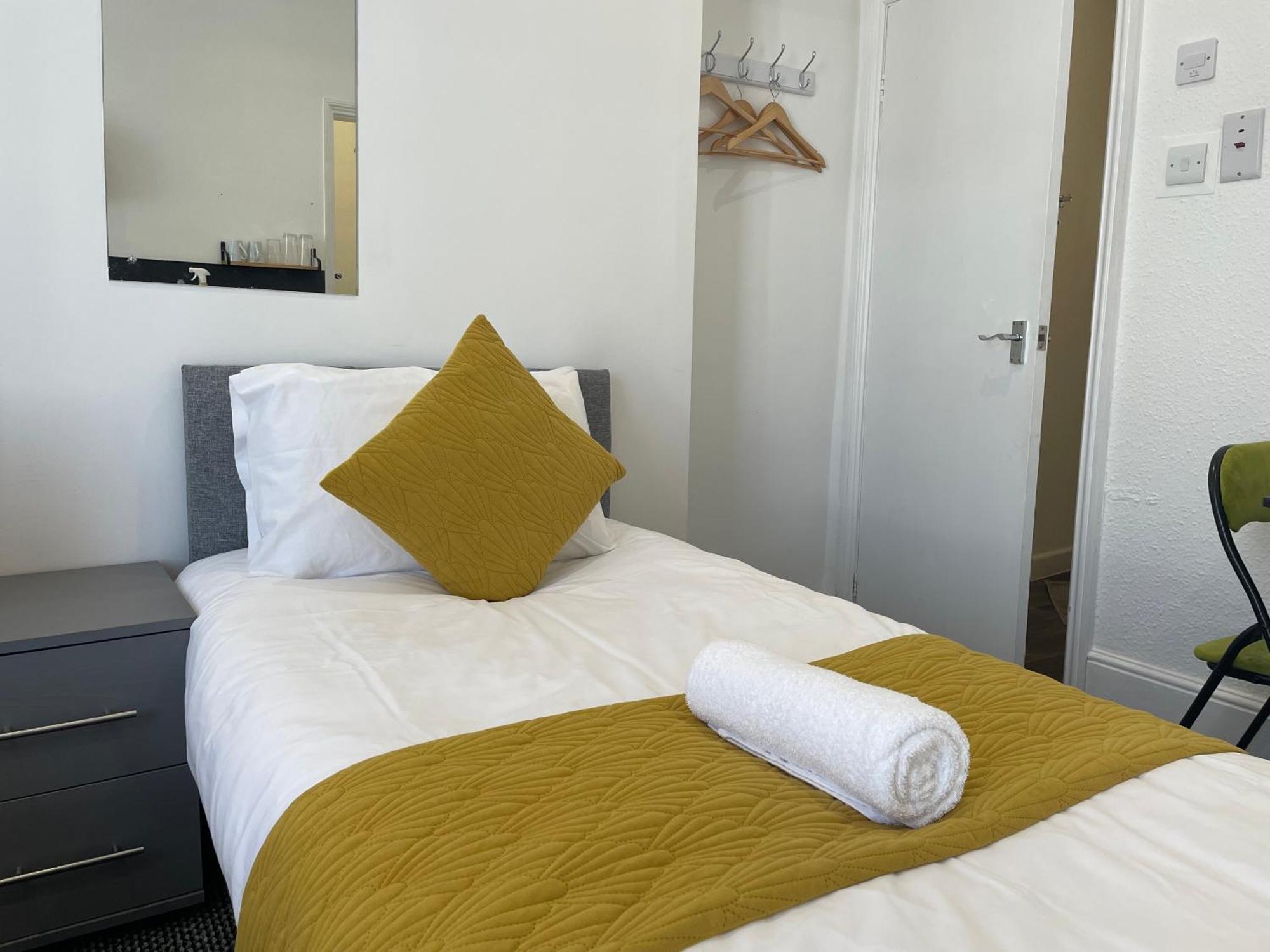 Station House Plymouth Hotel Buitenkant foto
