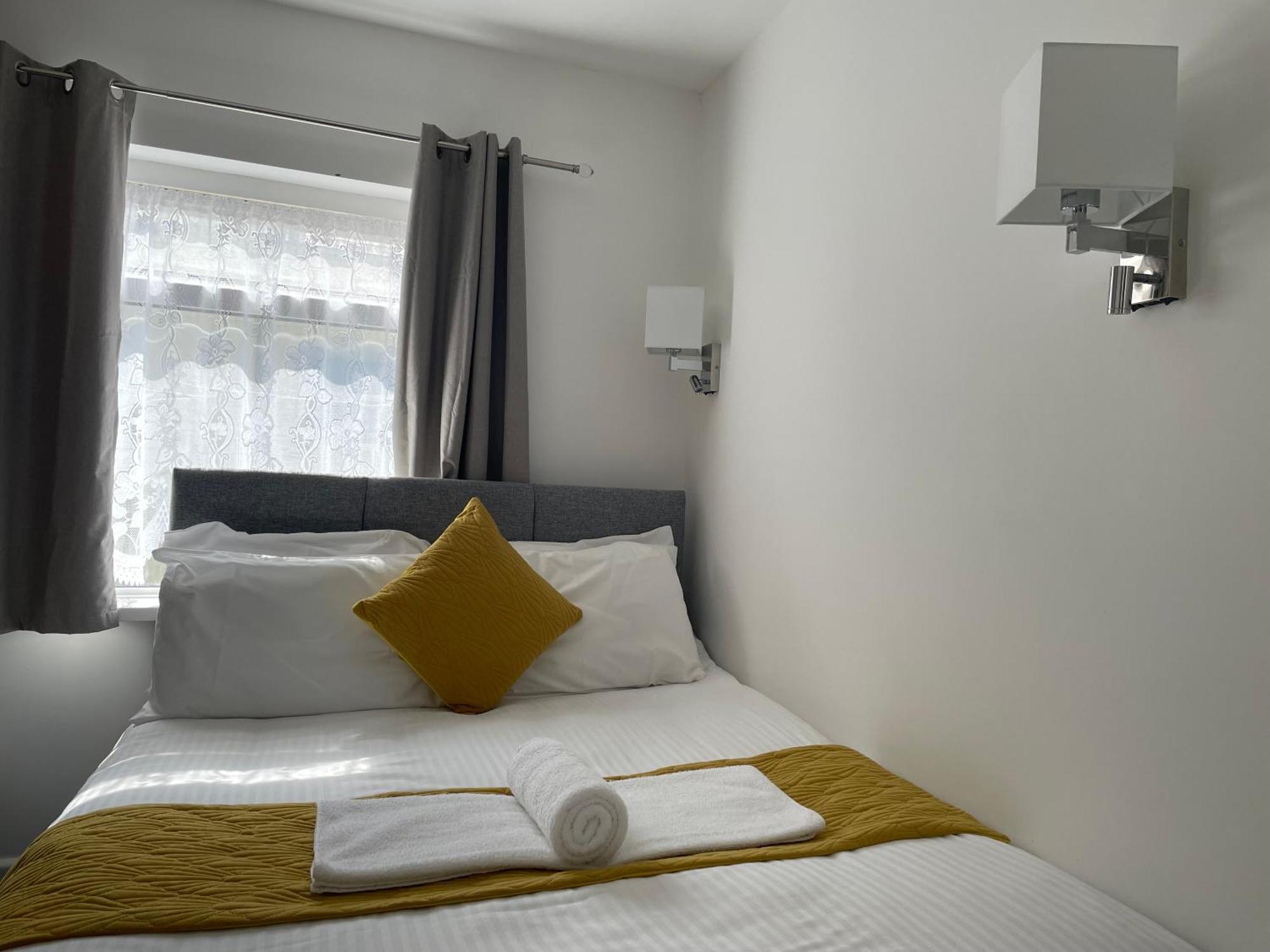 Station House Plymouth Hotel Buitenkant foto