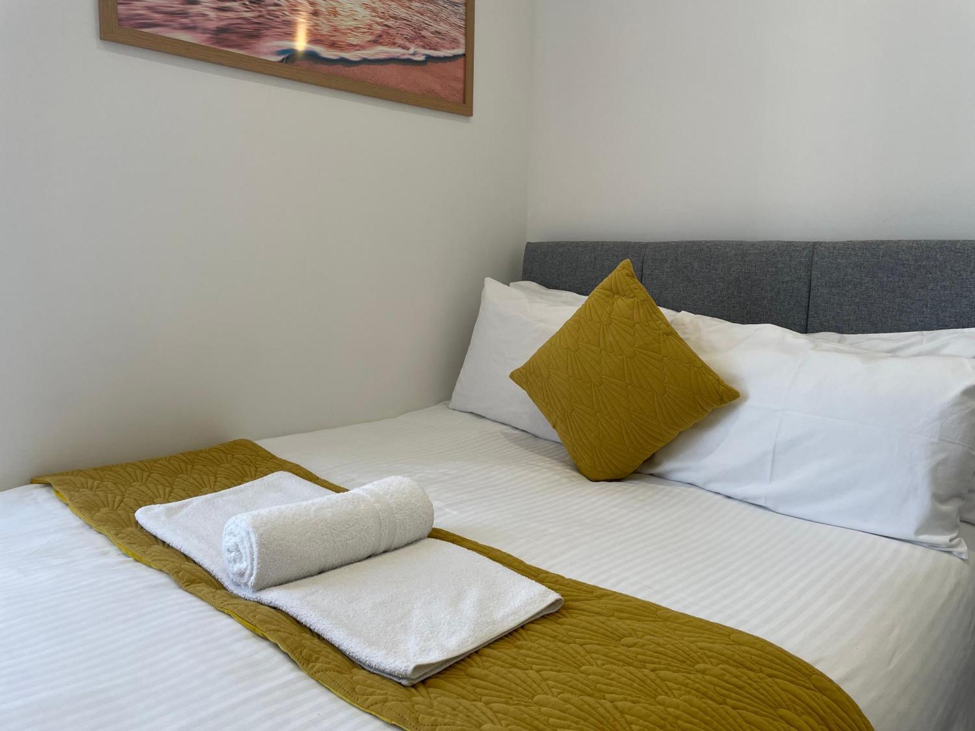 Station House Plymouth Hotel Buitenkant foto